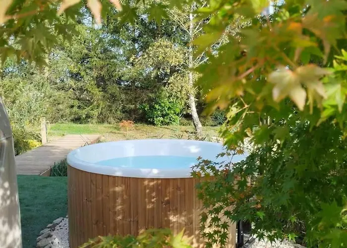 Luxusní stan Domaine Des Pins L'ile Au Dome Grundviller